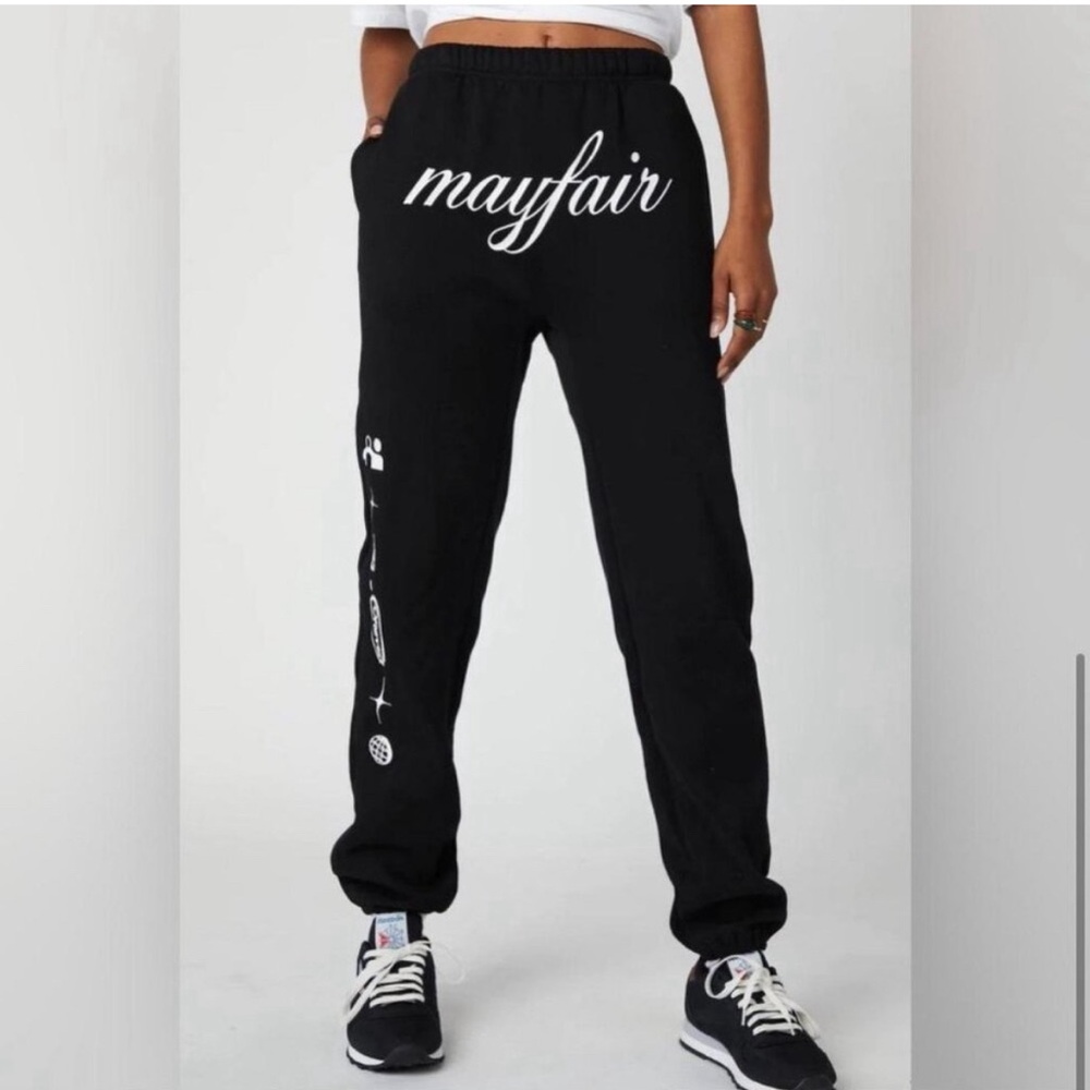 NEW!! Mayfair Group sweatpants, size S/M